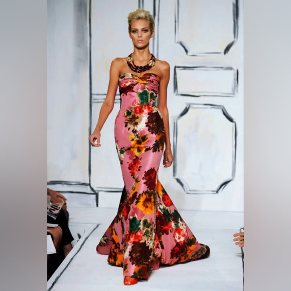 *$4,900 OSCAR DE LA RENTA ADOREABLE BEAUTIFUL SILK FLORAL RUNWAY DRESS US 4 - Picture 16 of 16